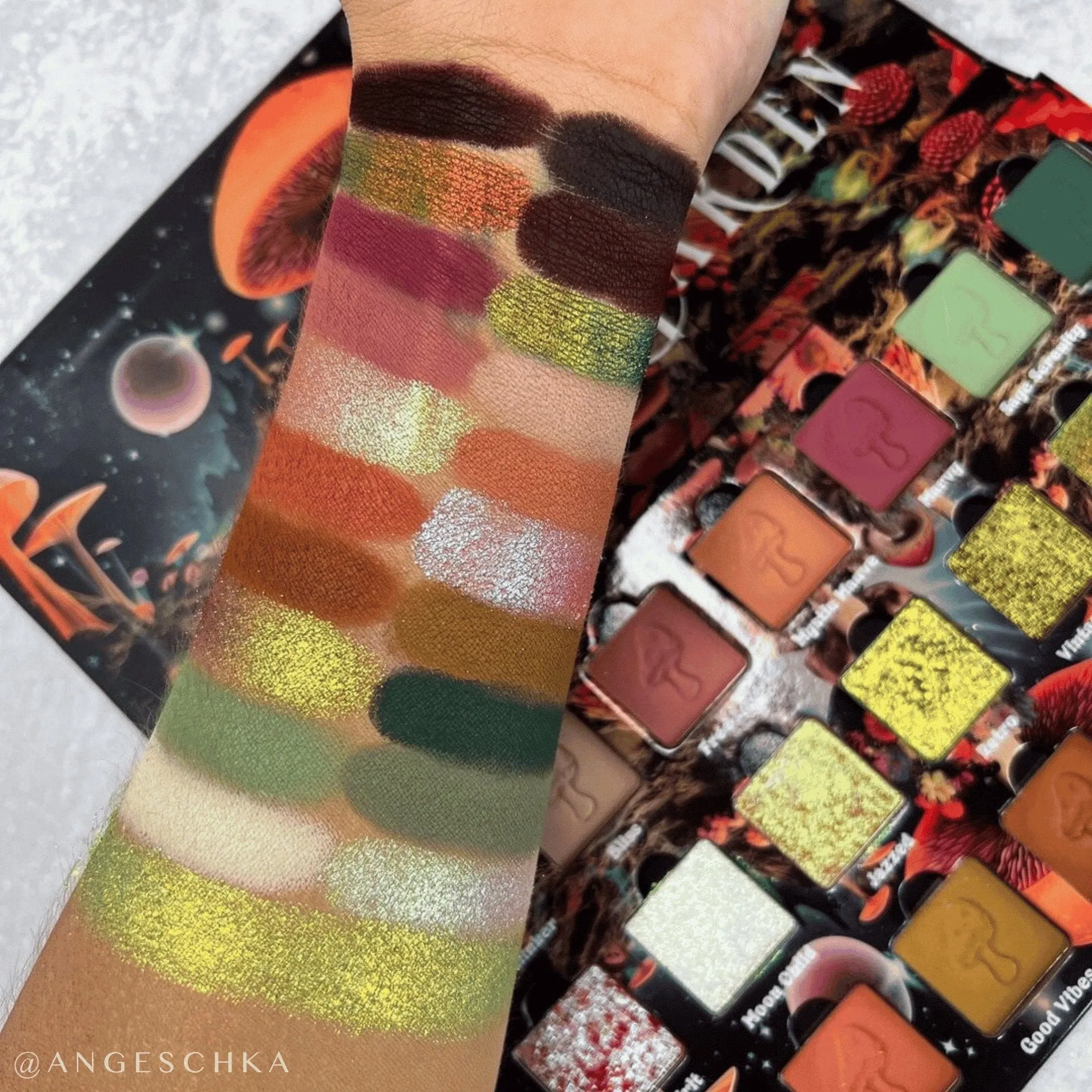 Groovy Garden Makeup Palette